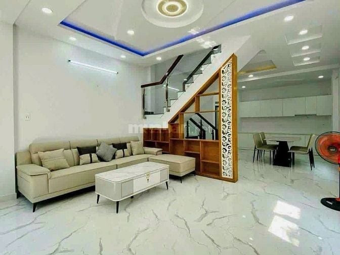 Nhà mặt đường kinh doanh 55,2m2 giá 3 tỷ 850 triệu Gò vấp có shr 