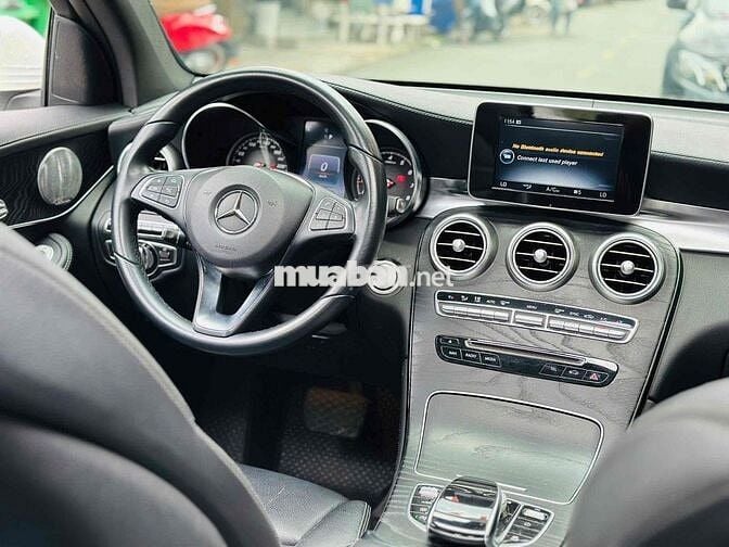 Mercedes Benz GLC 300 AMG 4MATIC  Model 2017