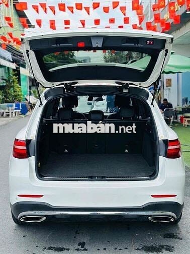 Mercedes Benz GLC 300 AMG 4MATIC  Model 2017