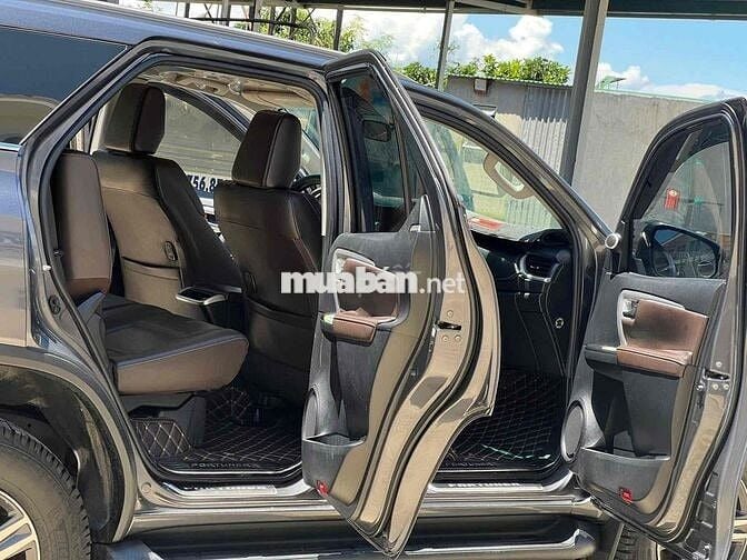 Toyota Fortuner 2018 2.4G 4x2 - 132000 km