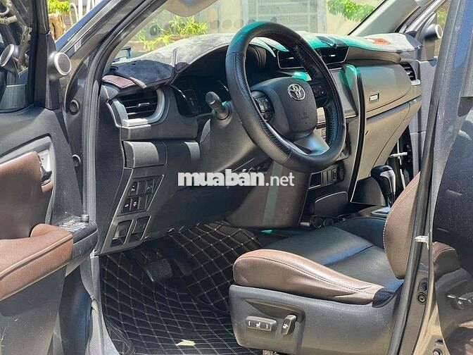 Toyota Fortuner 2018 2.4G 4x2 - 132000 km