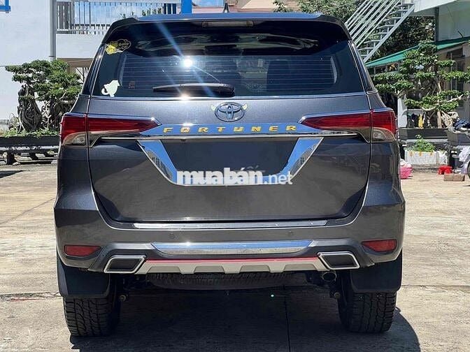 Toyota Fortuner 2018 2.4G 4x2 - 132000 km