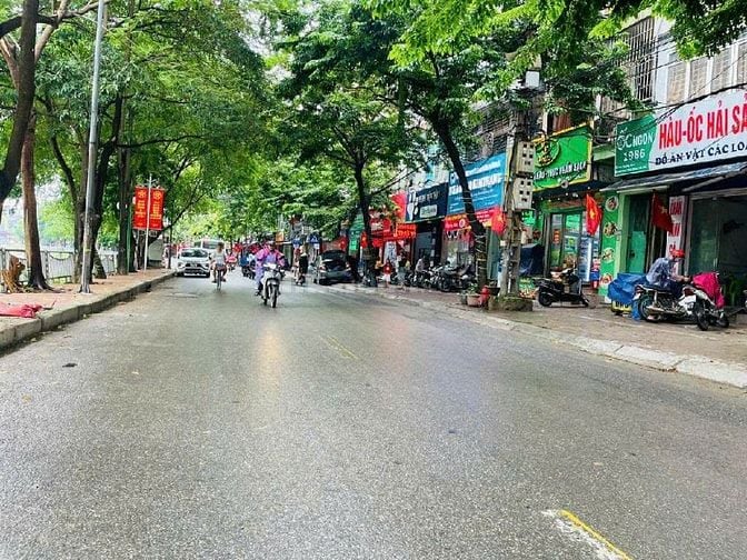 Bán nhà siêu rẻ Mặt Phố Hồng Mai,Vỉa hè rộng,kinh doanh đỉnh,71m, 27tỷ