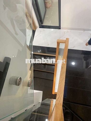 Cho thuê nhà mới 3 tầng hẻm xe tải. 4pn ngay cầu vượt gò dưa