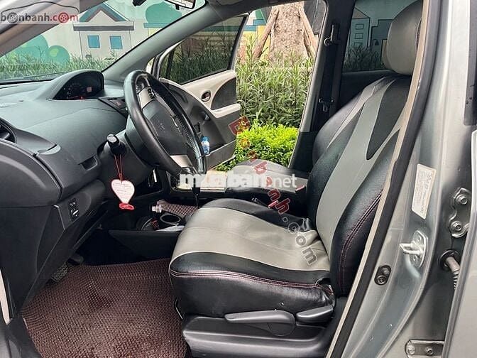 Toyota Yaris 1.3 AT 2010