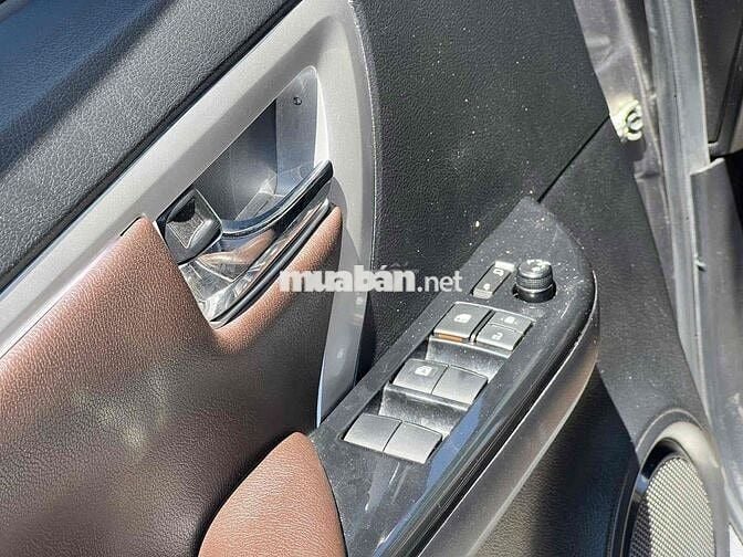 Toyota Fortuner 2018 2.4G 4x2 - 132000 km