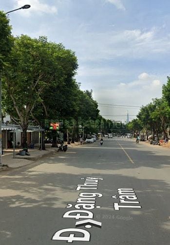 KINH DOANH CẦN TIỀN BÁN GẤP LÔ ĐẤT 2 MẶT TIỀN 75,6M2 GIÁ 4 TỶ 100 SHR