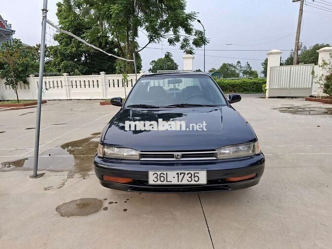 Honda Accord 1992 2.0 MT - 50000 km