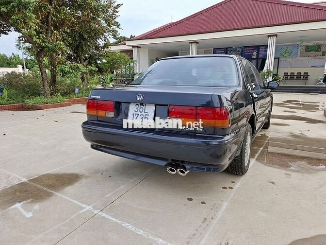 Honda Accord 1992 2.0 MT - 50000 km