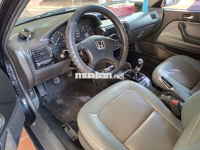 Honda Accord 1992 2.0 MT - 50000 km