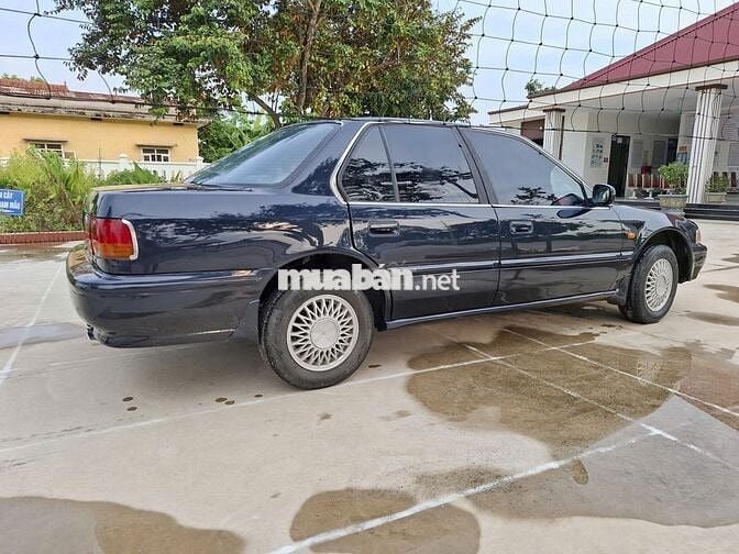 Honda Accord 1992 2.0 MT - 50000 km