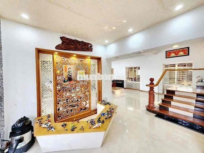 Thơm - biệt thự ven sông Bửu Long giá siêu rẻ