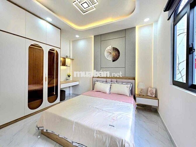Chủ gấp bán căn nhà tại Bình Thạnh