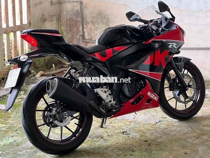 Suzuki GSX-R150 xe rất đẹp chạy lướt odo 9000km