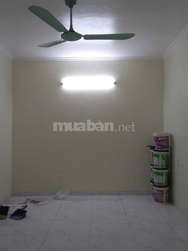 Cho thuê nhà 37 m2x2 tầng, ngõ 209 số nhà 5 ngách 173/137 Đội Cấn