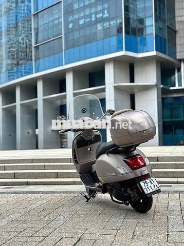Vespa GTS Super Tech 300