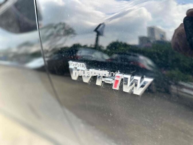 Toyota Camry 2017 2.0E - 5c tự động BH HÃNG