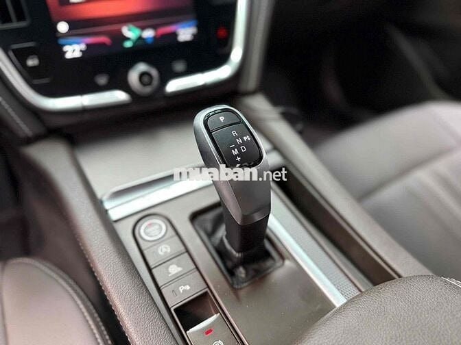 VinFast Lux A2.0 2021 2.0 AT - 50000 km