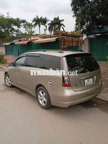 Mitsubishi grandis 2006 vàng cát 2.4 AT-248000 km