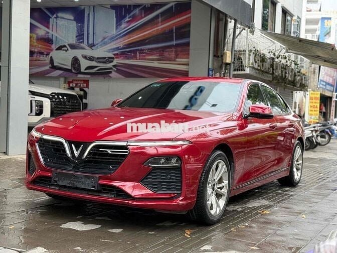 VinFast Lux A2.0 2021 2.0 AT - 50000 km