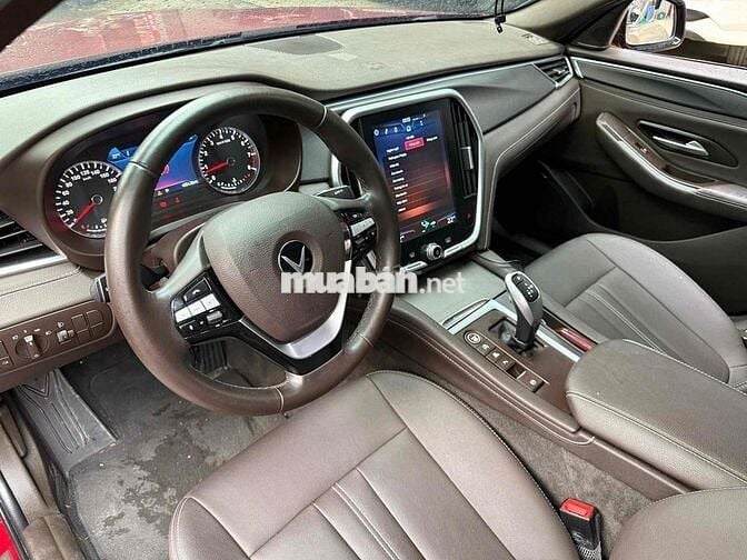 VinFast Lux A2.0 2021 2.0 AT - 50000 km