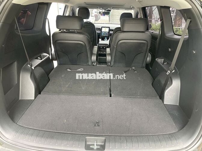 Hyundai Custin 2023 2.0 Cao cấp Màu Đen - 22200 km
