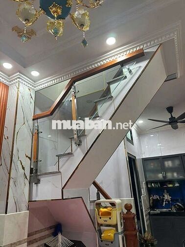 Nhà mới 100%,đầy đủ nội thất,hẻm 300, nguyễn văn quỳ,Phú thuận,Q7