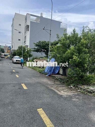 xây nhà bán tốt _ ngang 4 * 16 _ đường 12m hà huy giáp