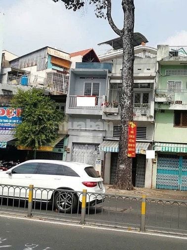 Cho thuê nhà mặt tiền đường 3/2, P.2, Q.11 giá 14.5tr 