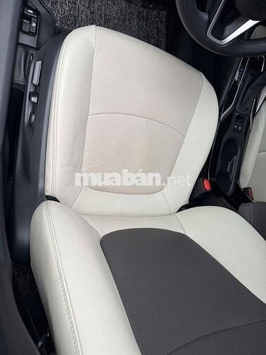 Altis 1.8V 2022 Lăn bánh hơn 3v km