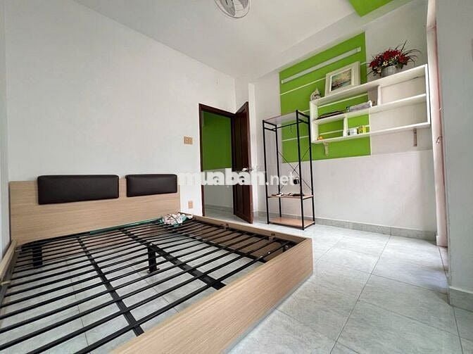 Bán nhà ngay chợ Phú Nhuận, 5 PN, 3WC 4 tầng 7,5 tỷ TL