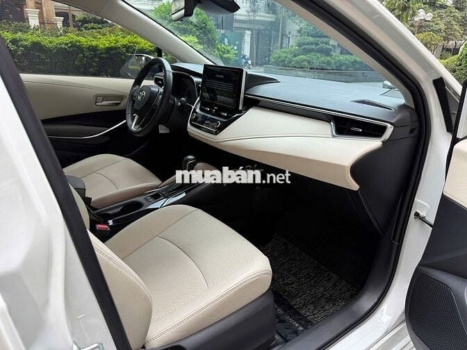Altis 1.8V 2022 Lăn bánh hơn 3v km
