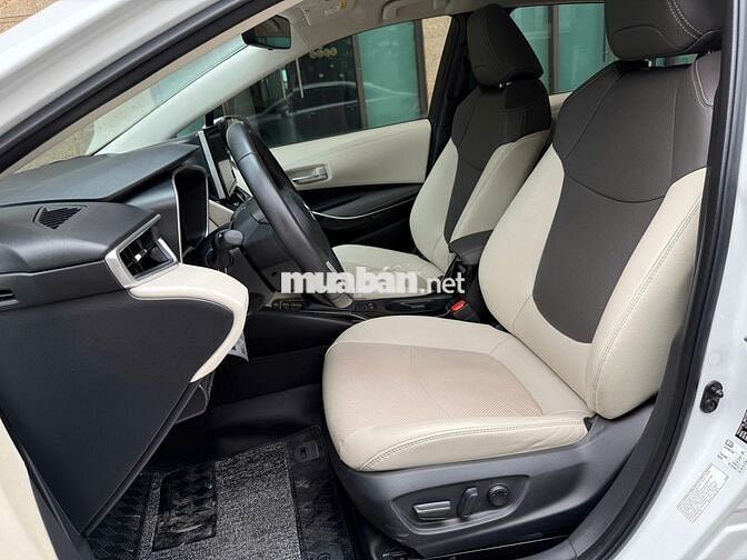 Altis 1.8V 2022 Lăn bánh hơn 3v km