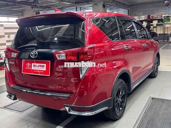 Toyota Innova 2019 2.0 Venturer - 113000 km