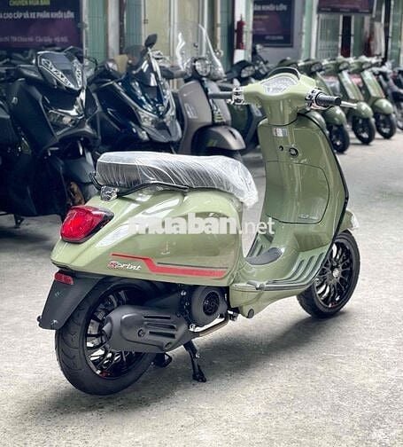 Vespa Sprint 150 ABS 2025 mới