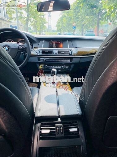 BMW 5 Series 520i sản xuất 2015, xe nhập khẩu