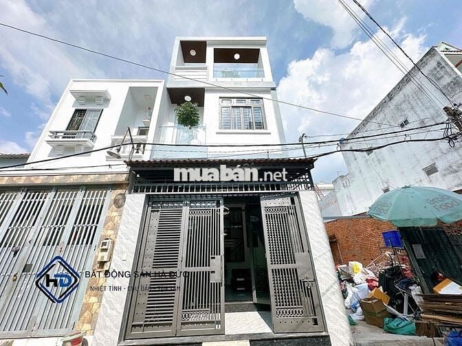 Nhà 2 lầu 4.5x13 tặng nội thất gần trường học Nguyễn Trung Trực