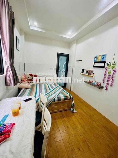 Cho thuê căn hộ Studio Cửa sổ thoáng mát tại Q4 – Full nội thất
