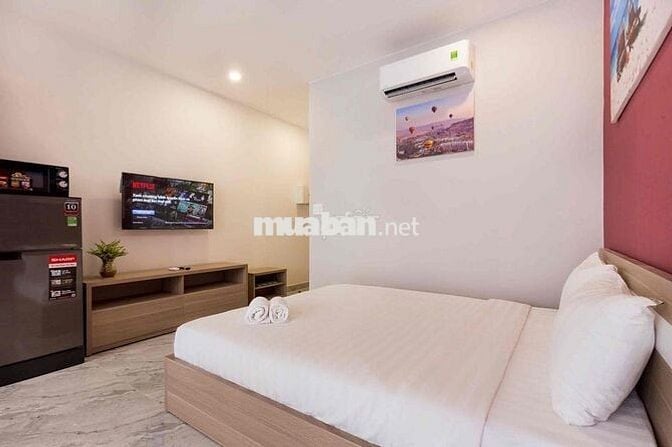 CĂN HỘ 32m2 full nội thất, ban công, thang máy tại Phú Nhuận, giáp Q3
