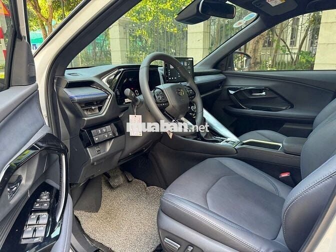 Yaris cross 2024