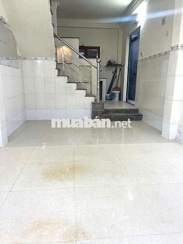 Cho thuê nguyên căn mặt tiền hẻm thông hưng phú F8 , Q8 hẻm
Xe hơi