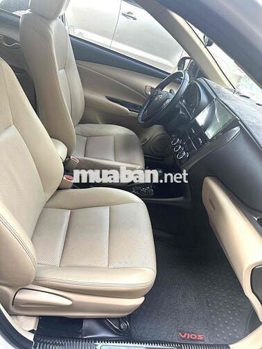Toyota Vios 2022 E CVT - 60000 km