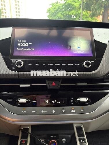 Kia Carens 1.5G Luxury 2024 Lướt 17000Km 7 Chổ
