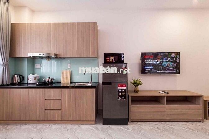 CĂN HỘ 32m2 full nội thất, ban công, thang máy tại Phú Nhuận, giáp Q3