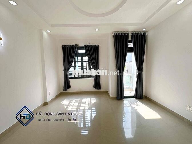 Nhà 2 lầu 4.5x13 tặng nội thất gần trường học Nguyễn Trung Trực