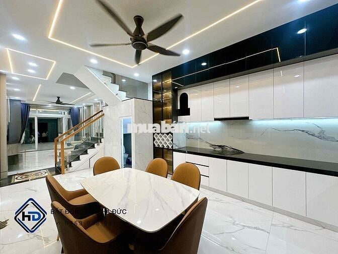 BÁN THU VỐN: Nhà 3 lầu 4x25 mặt tiền TA13 tặng full nội thất cao cấp