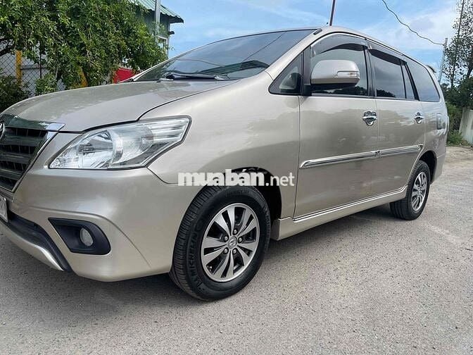 Toyota Innova 2015 2.0G - 115000 km