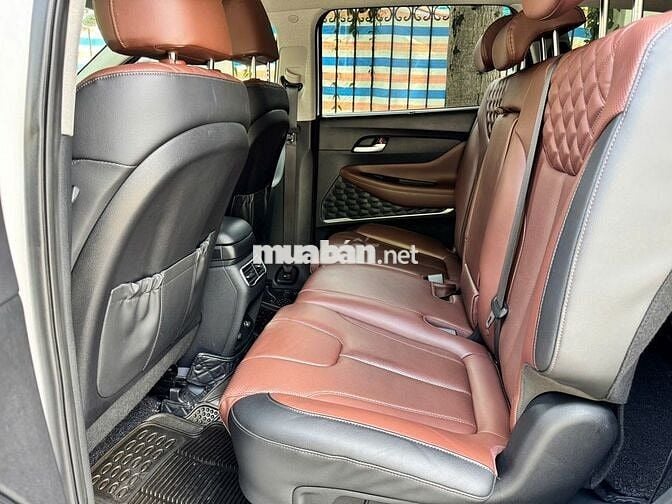 Hyundai Santafe Full xăng, đời 2021