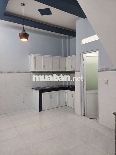 👉🏻Dt 4m x 9m ,
👉🏻Kc 1 trệt 1 lầu, 2pn, 2wc
👉🏻Nhà đã sơn mới lại