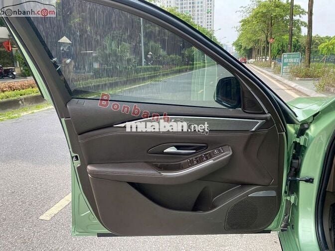 VinFast Lux A 2.0 2.0 AT 2021 - 518 Triệu